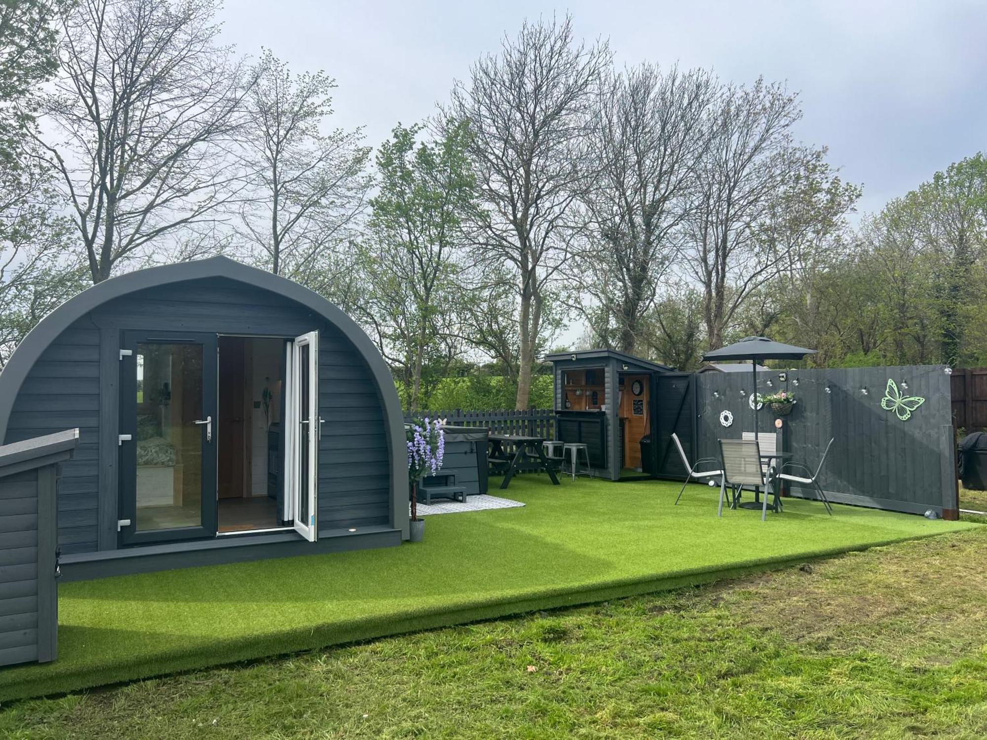 מלון Bradmore  Little Bunny Retreat מראה חיצוני תמונה